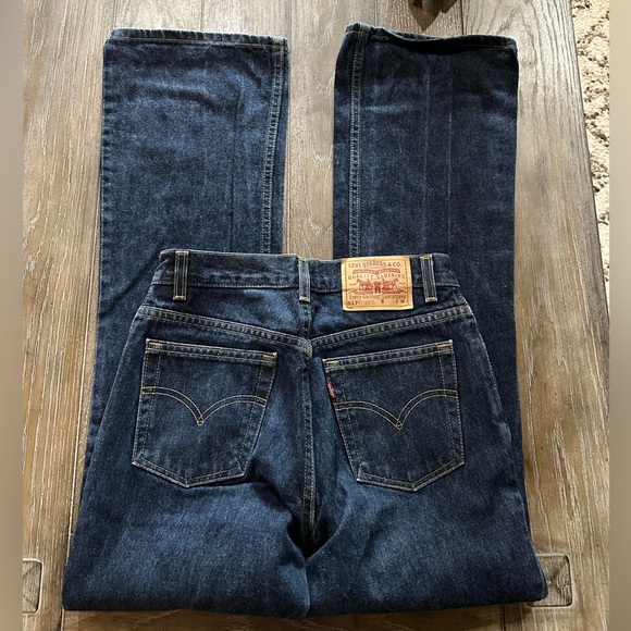Levi’s 517 Slim Fit Bootcut Jeans - Picture 2 of 11